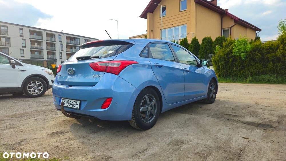 Hyundai i30 1.6 Comfort - 3