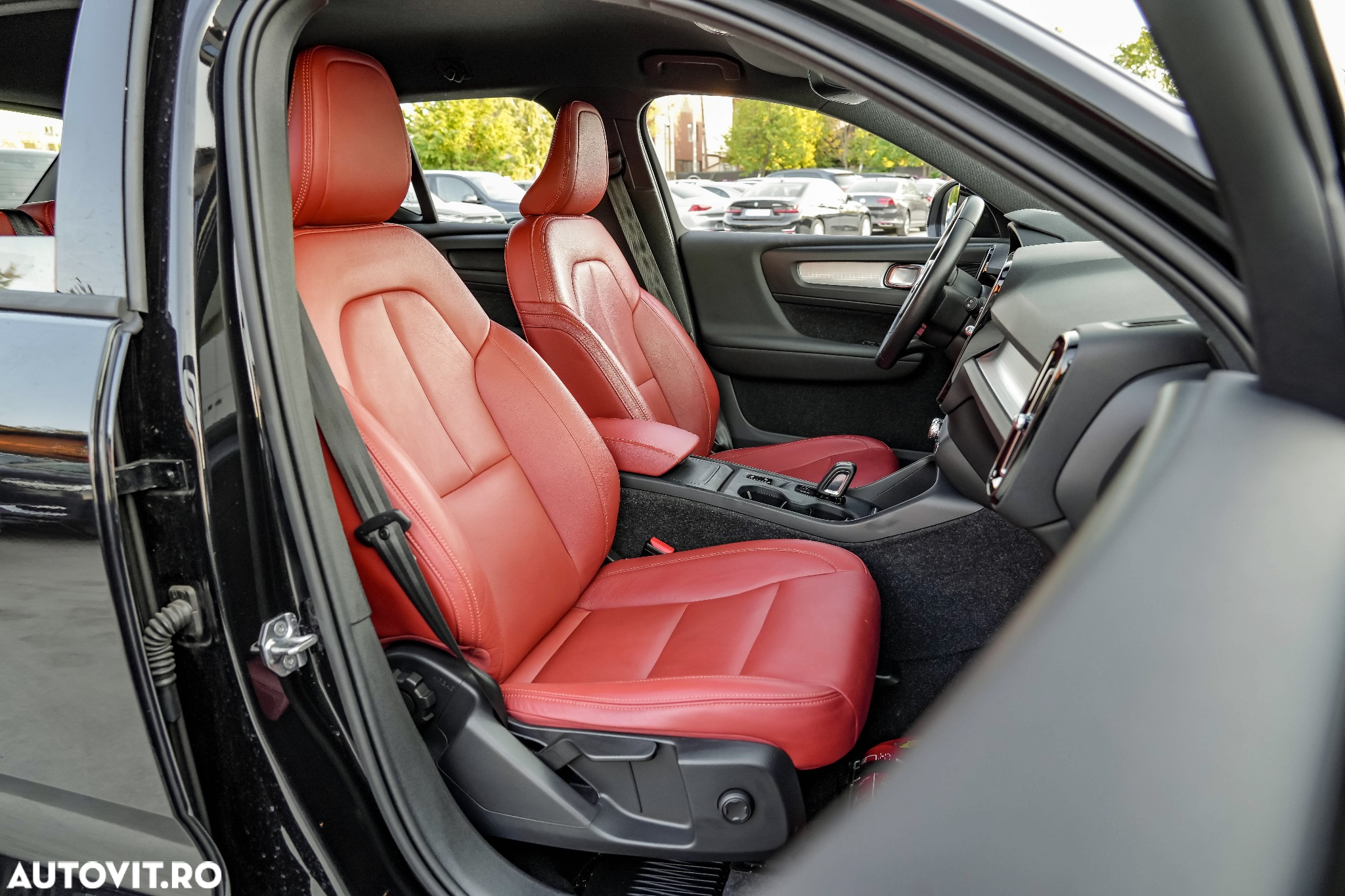 Volvo XC 40 T3 Geartronic Momentum - 13