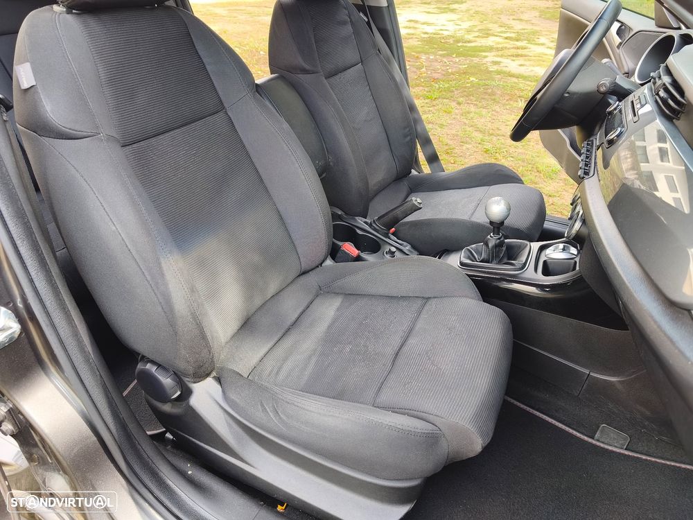 Alfa Romeo Giulietta 1.6 JTDM Distinctive - 15
