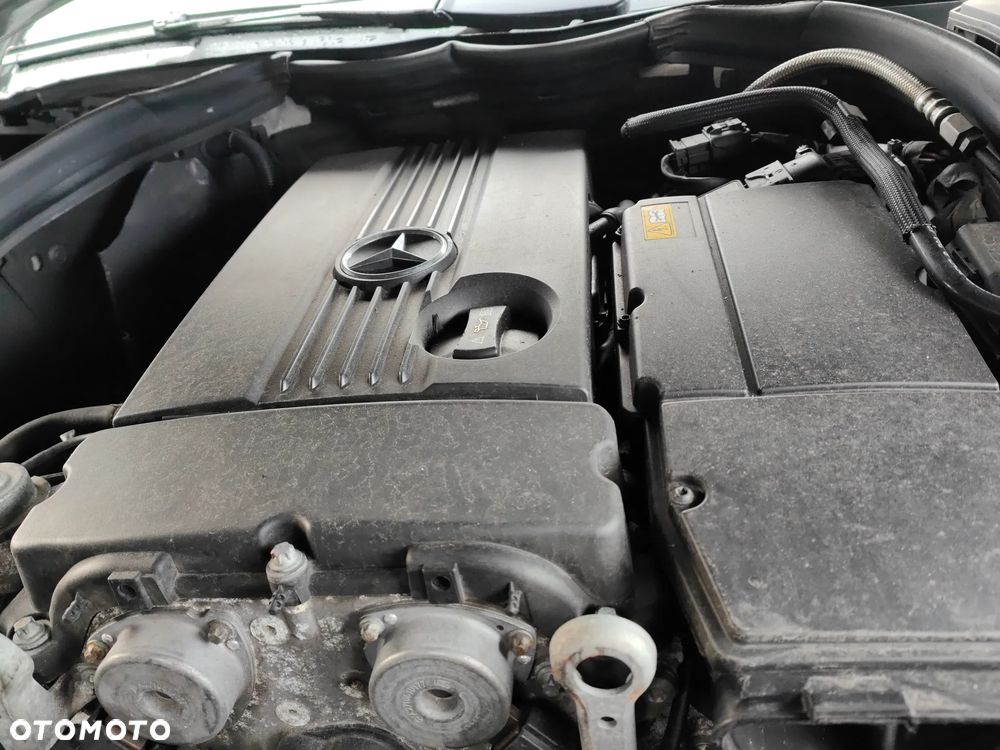 MERCEDES W204 08r 1.8 KOMPRESSOR 115kW SILNIK 271952 271 952 GOŁY - 1