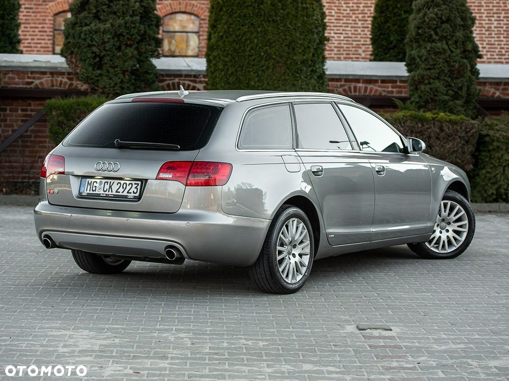 Audi A6 Avant - 16