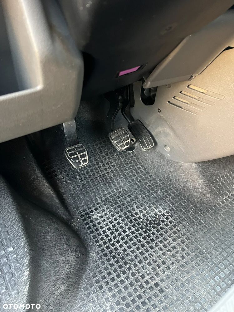 Volkswagen Transporter - 15