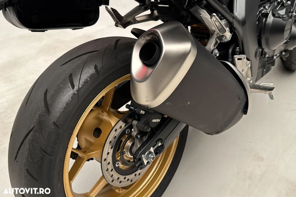 Honda CB 1000 Hornet - 12