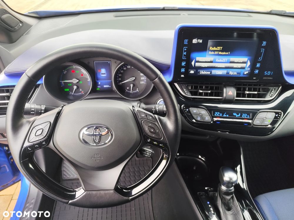 Toyota C-HR Hybrid Style Selection - 6