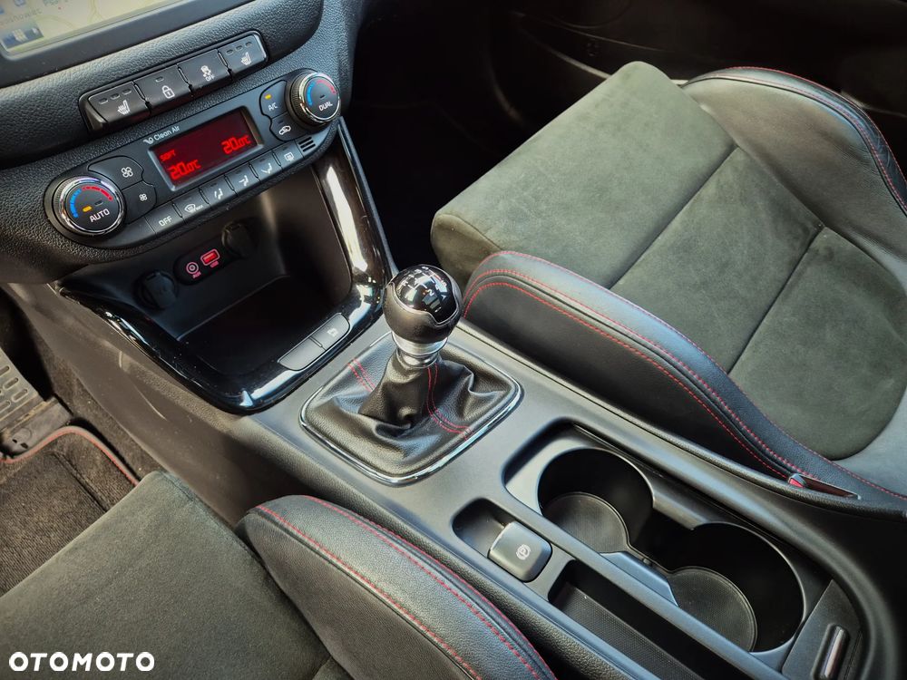 Kia Ceed 1.6 T-GDI GT-Track - 17