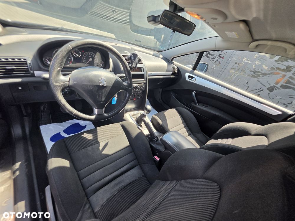 Peugeot 407 - 6