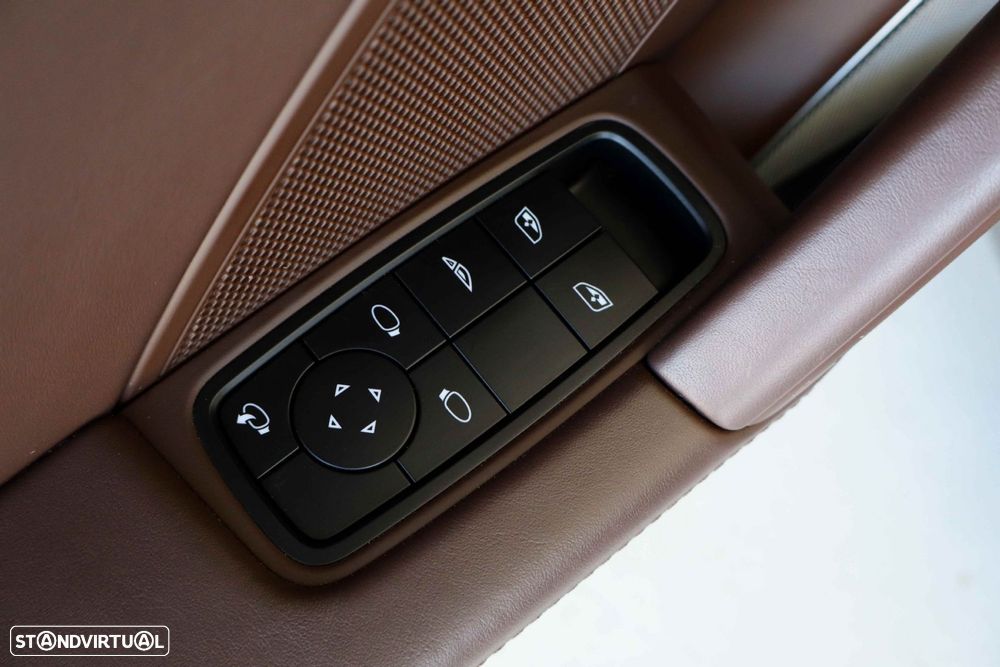 Porsche 911 (992) Carrera 4 PDK - 17