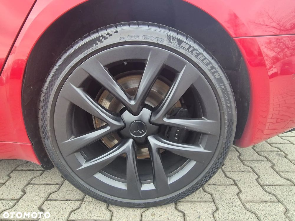 Tesla Model S Plaid - 6