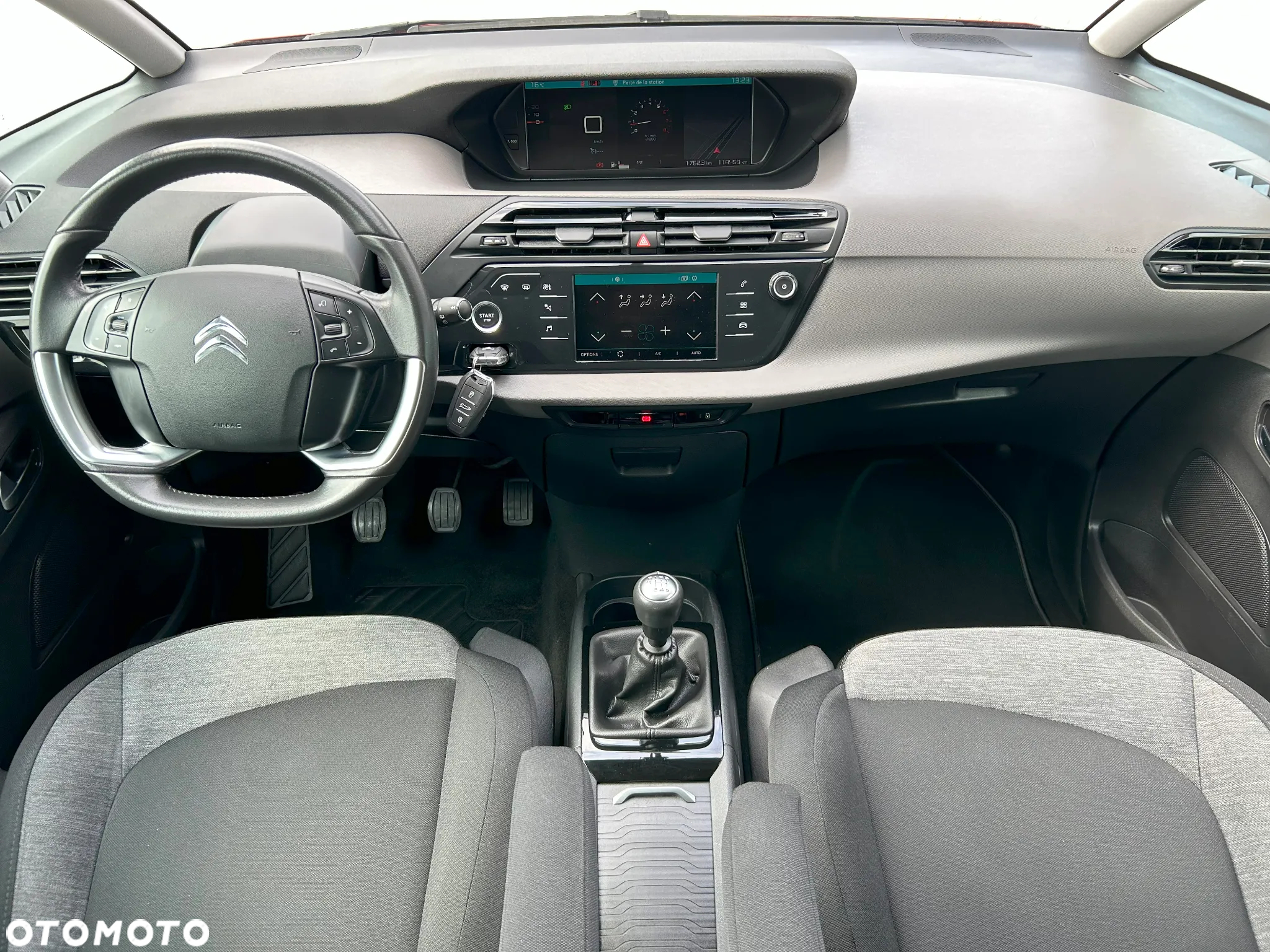 Citroën C4 SpaceTourer PureTech 130 Stop&Start FEEL - 23