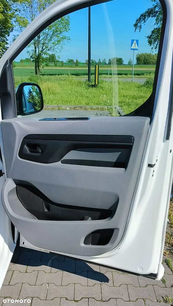 Opel Vivaro - 23