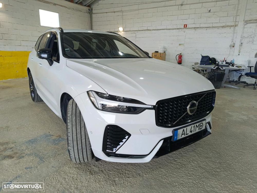 Volvo XC 60 2.0 B4 R-Design - 5