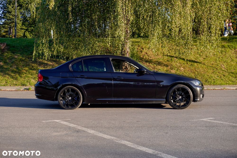 BMW Seria 3 318d - 1