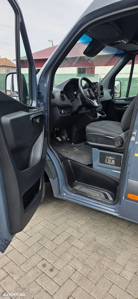 Mercedes-Benz Sprinter - 8