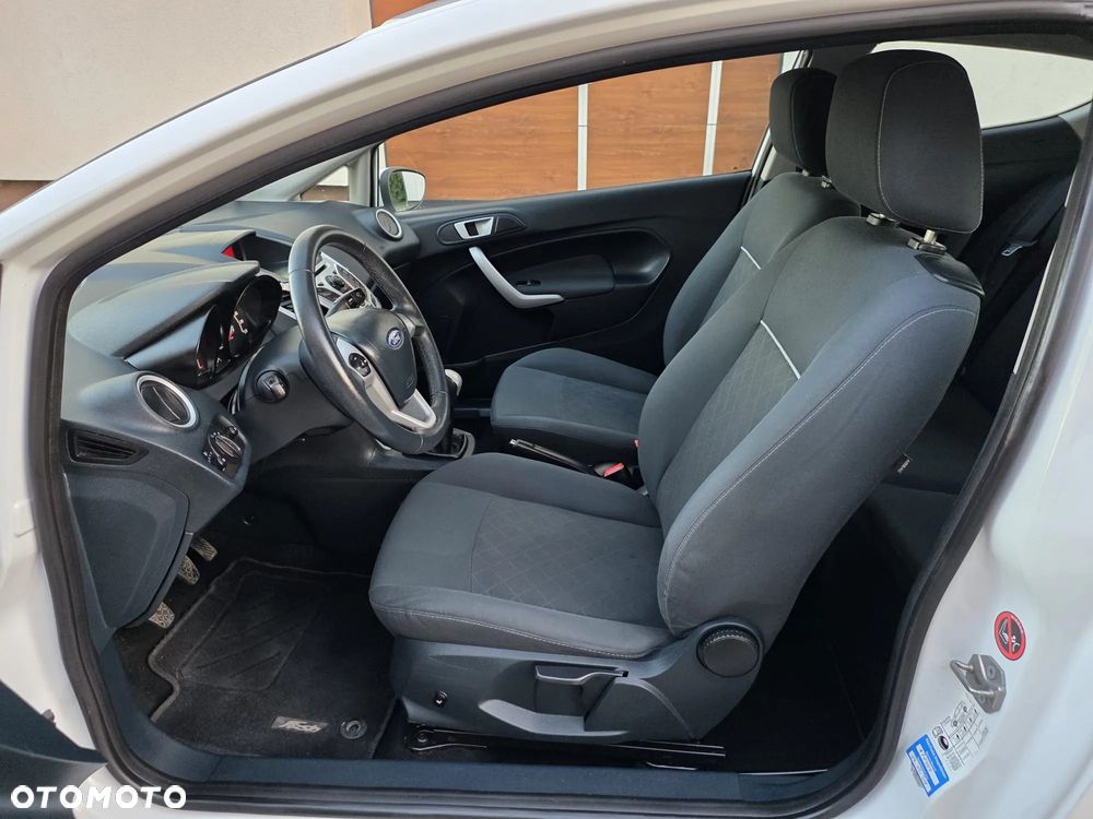 Ford Fiesta 1.25 Champions Edition - 8