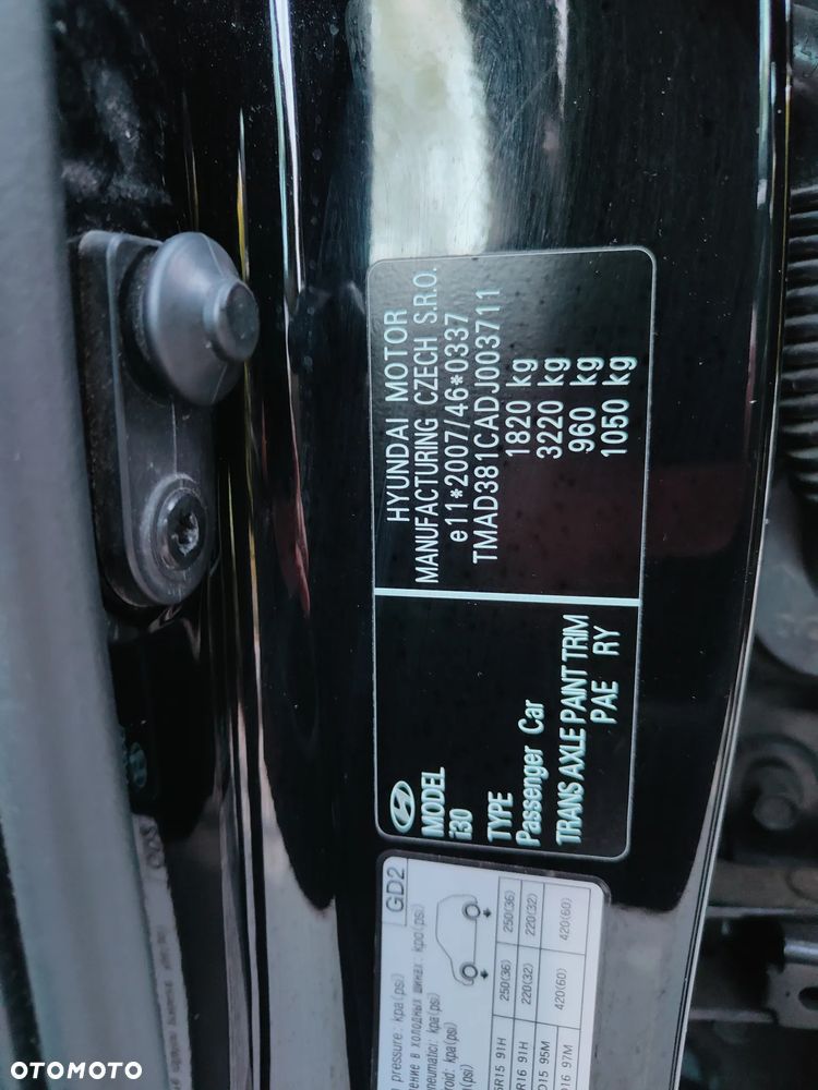 Hyundai i30 blue Kombi 1.6 GDi Style - 12