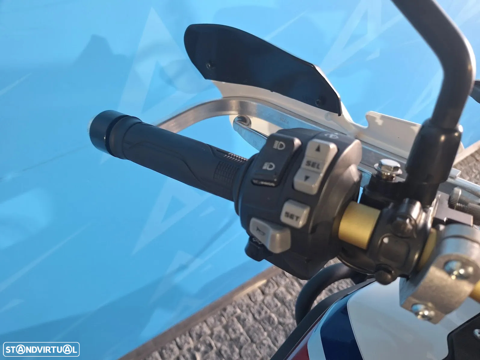 Honda Africa Twin 1000 - 8