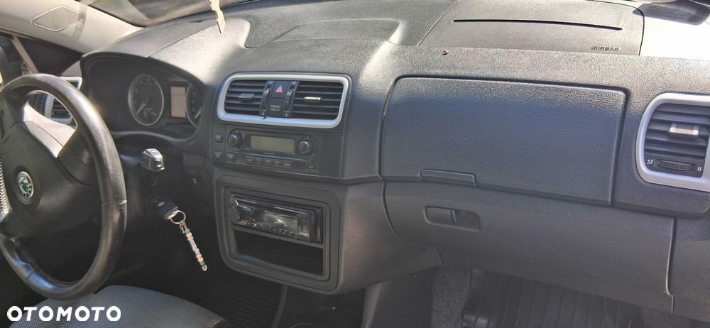 Skoda Fabia - 8