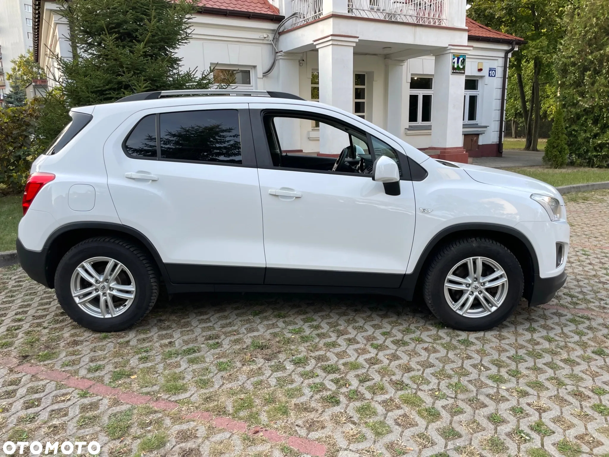 Chevrolet Trax 1.4T AWD LS - 3