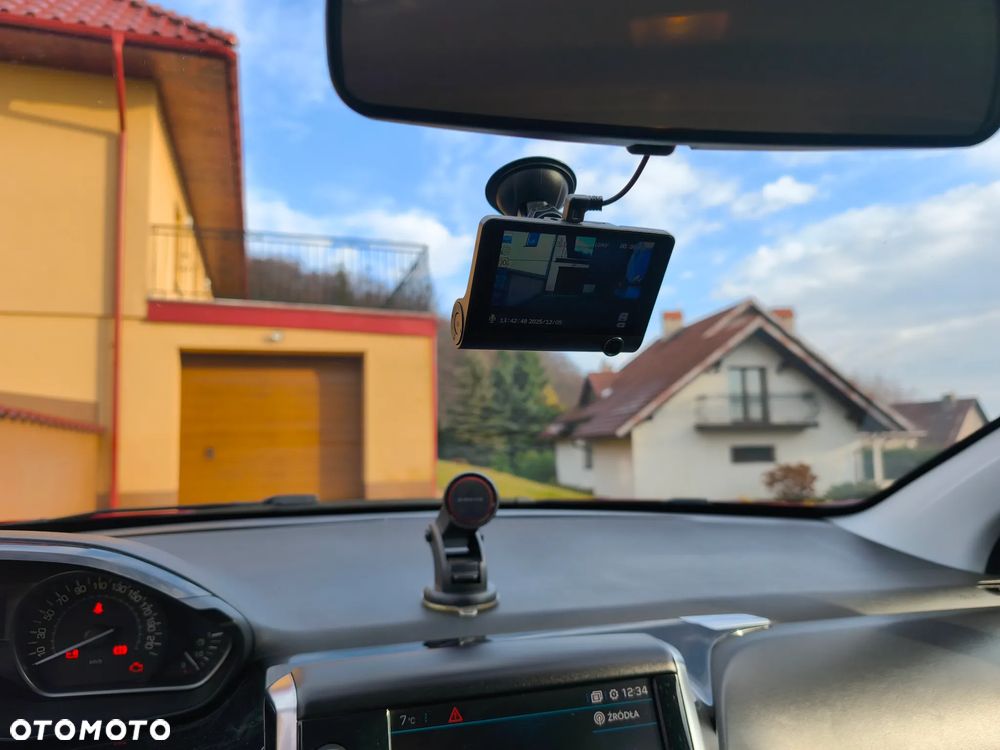 Peugeot 208 1.5 BlueHDi GT Line S&S - 17