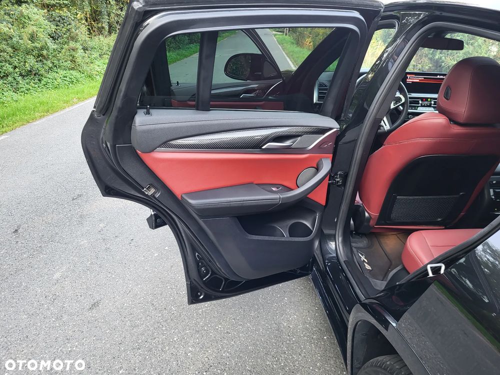 BMW X4 xM40i mHEV - 24