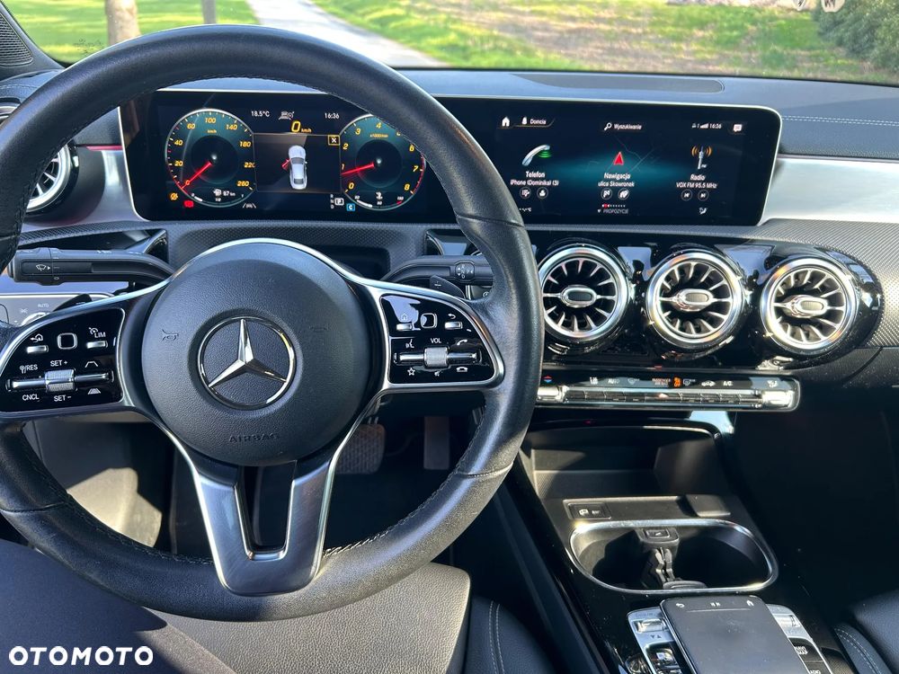 Mercedes-Benz CLA 220 7G-DCT Progressive - 20