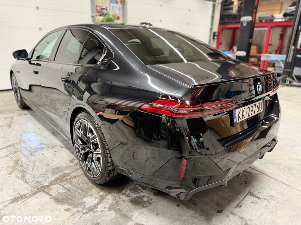 BMW Seria 5 520d xDrive mHEV M Sport - 14