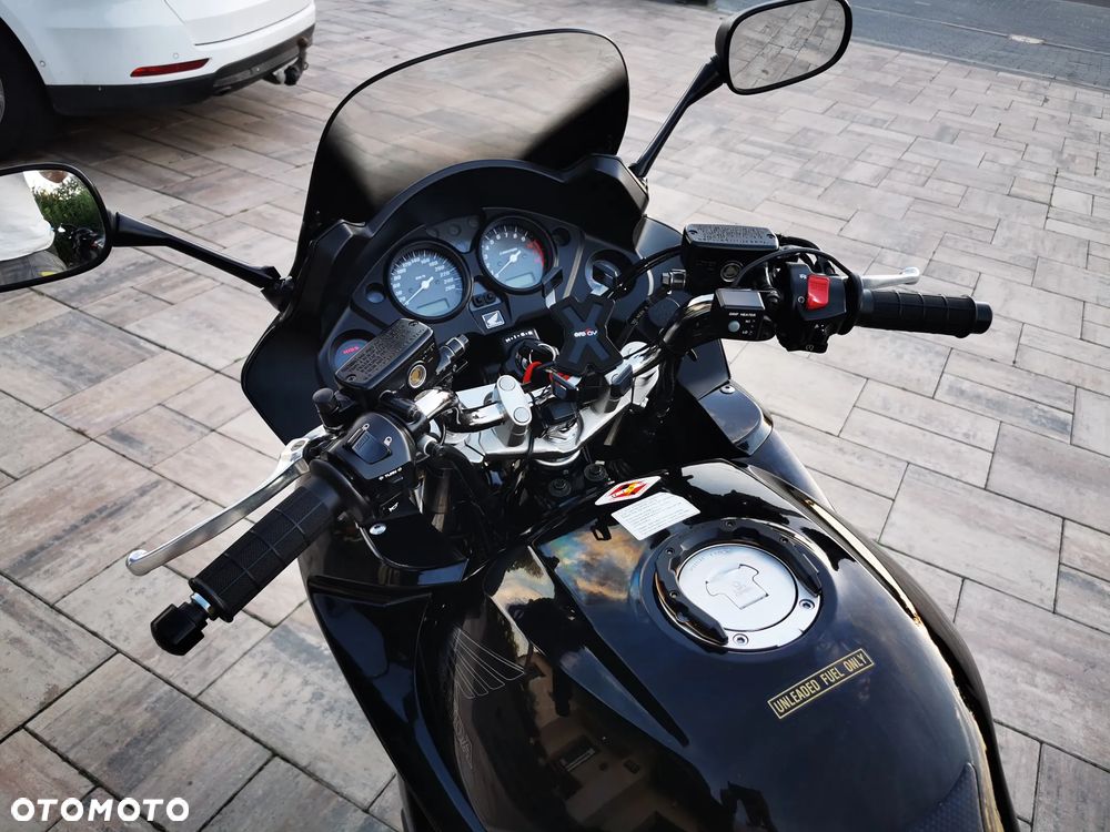 Honda CBF - 32