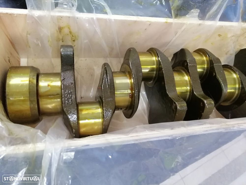 Cambota de motor 4BC2 Isuzu Bedford NKR 57 3.3 Diesel - 1