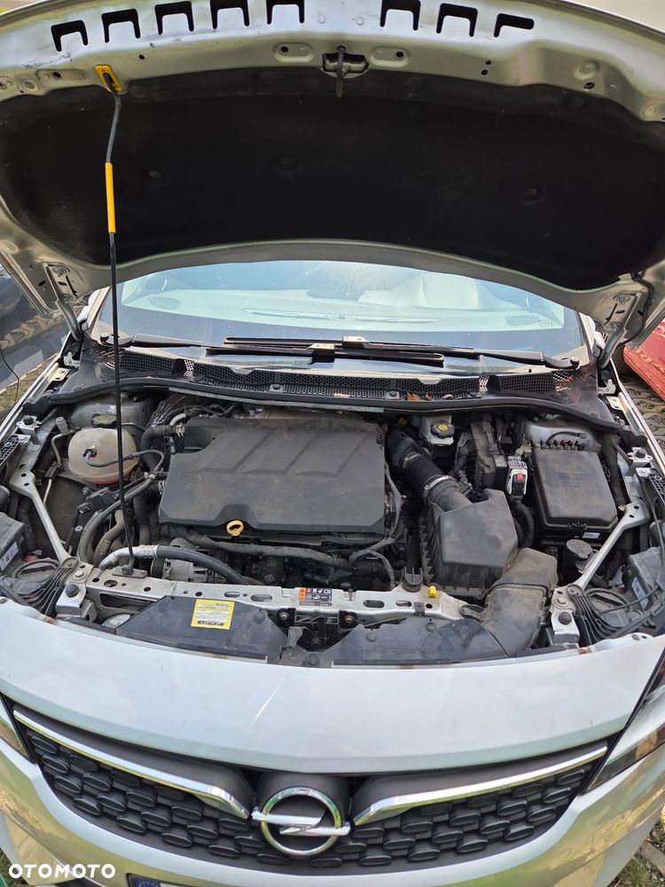 Opel Astra 1.5 D Start/Stop 2020 - 12