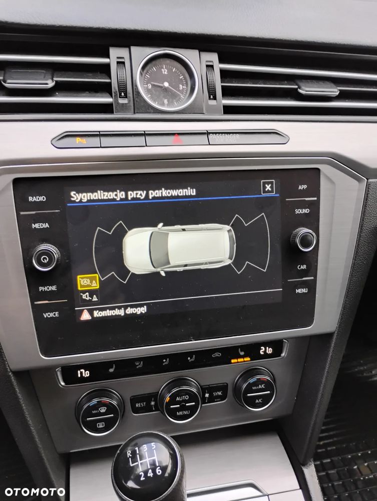 Volkswagen Passat Variant 1.4 TSI (BlueMotion Technology) Trendline - 18