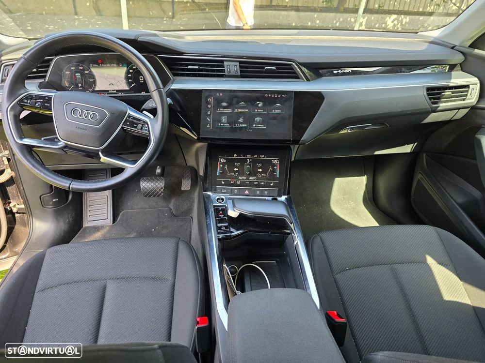 Audi e-tron 50 quattro S line - 11