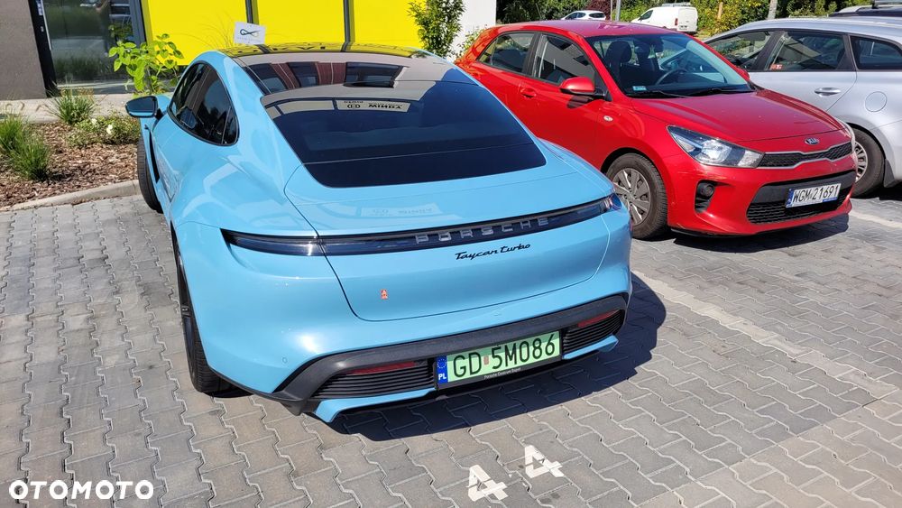 Porsche Taycan - 24
