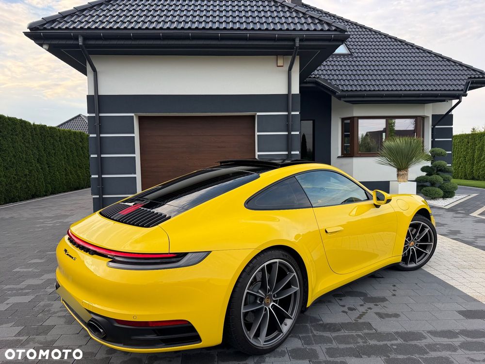 Porsche 911 Carrera S - 11