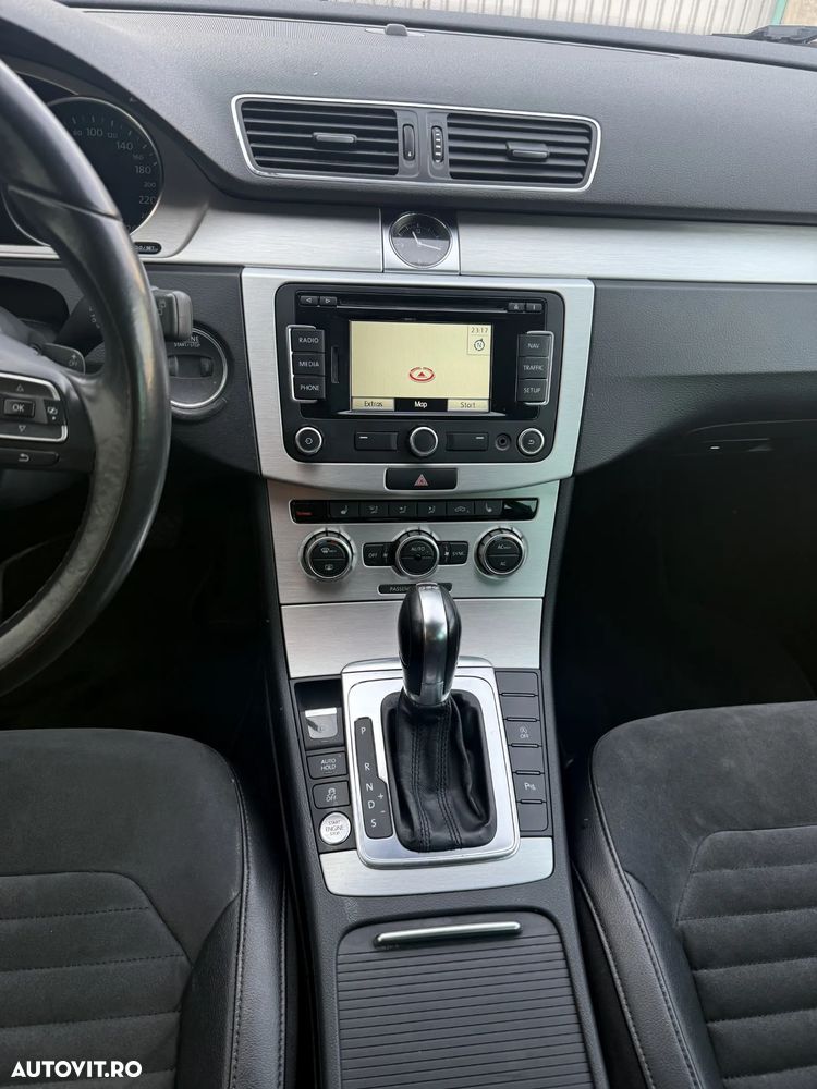 Volkswagen Passat 1.4 TSI DSG BlueMotion Technology Highline - 14