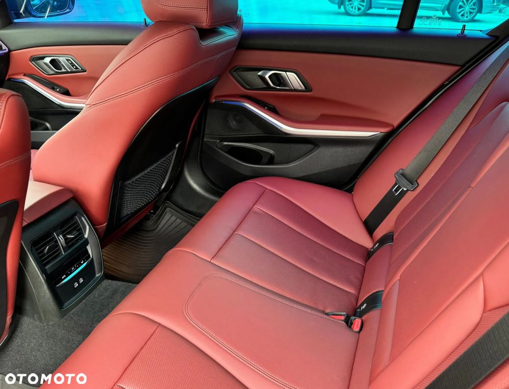 BMW Seria 3 - 21