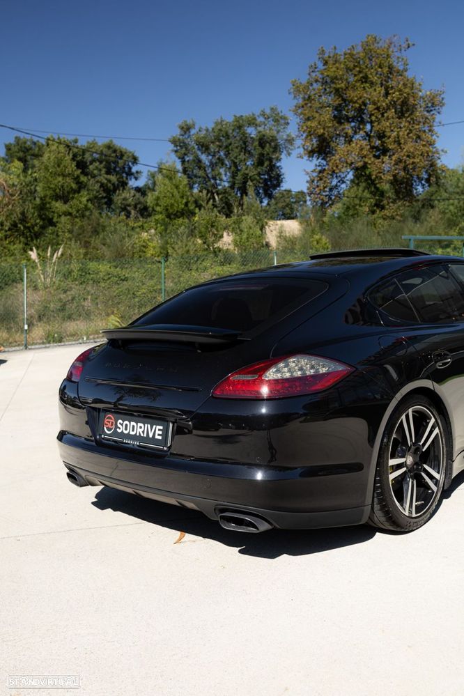 Porsche Panamera Platinum Edition - 40