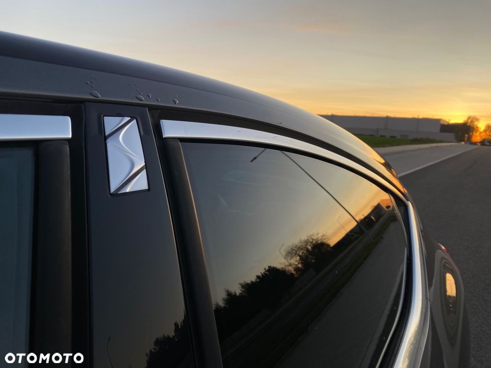 DS Automobiles DS 4 - 12