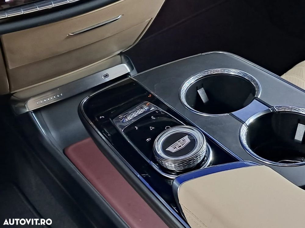 Cadillac Lyriq Luxury - 16