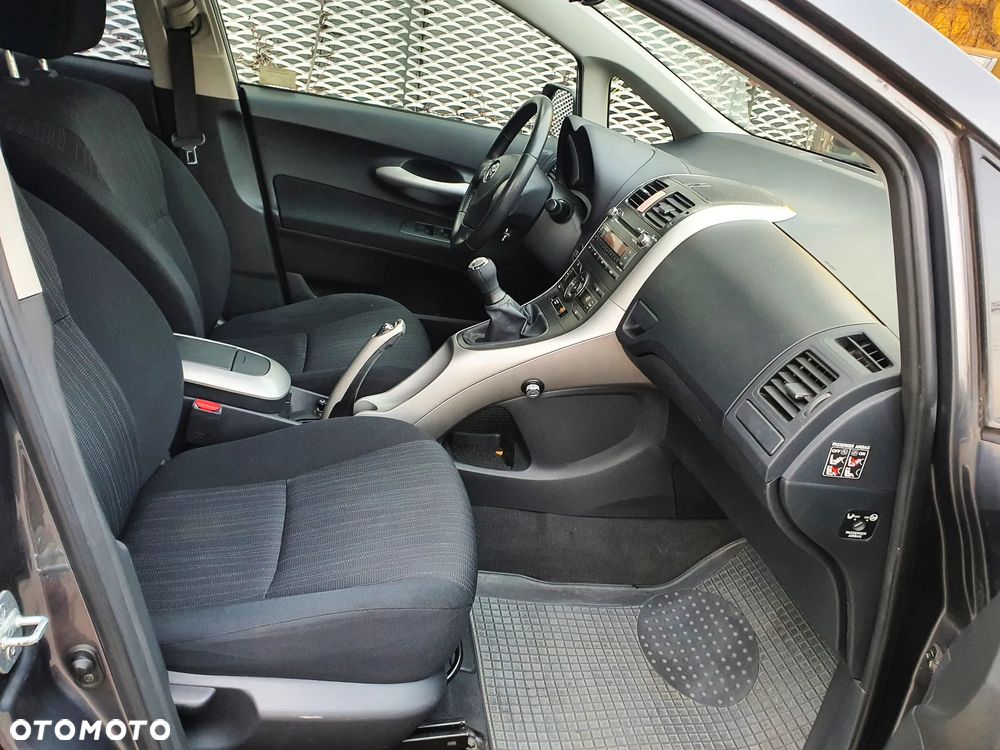 Toyota Auris 1.6 VVT-i Sol - 9