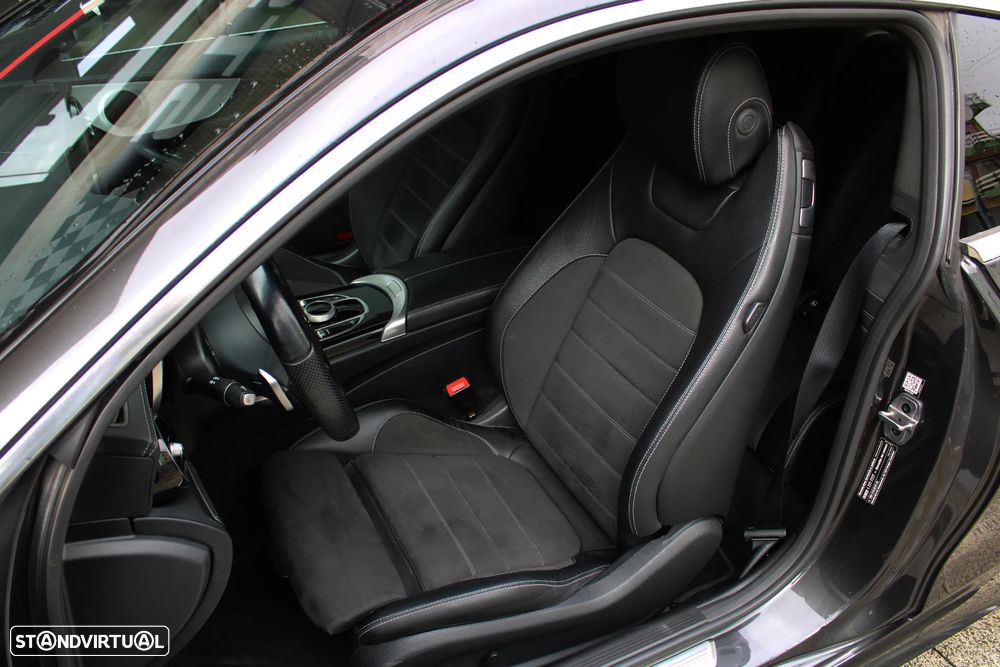 Mercedes-Benz C 300 AMG Line - 22