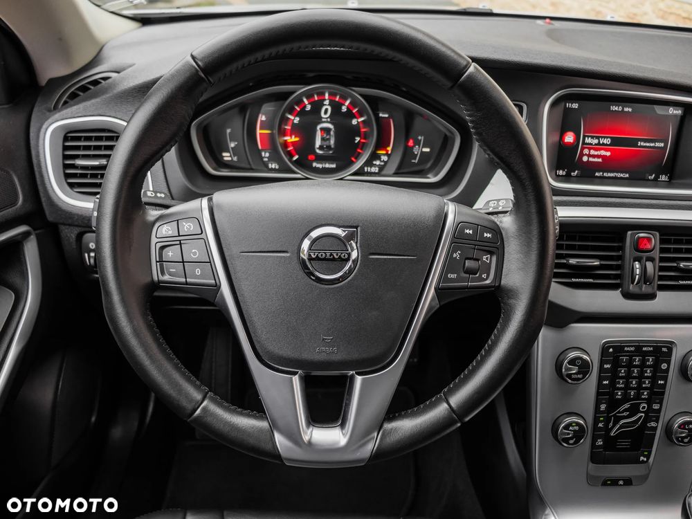 Volvo V40 T2 Inscription - 18