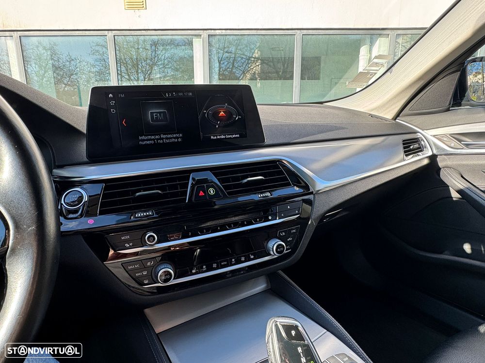 BMW 520 d xDrive Line Luxury Auto - 6