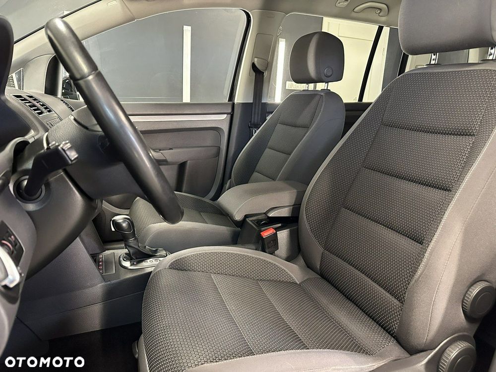 Volkswagen Touran 1.6 TDI DPF DSG Comfortline - 14