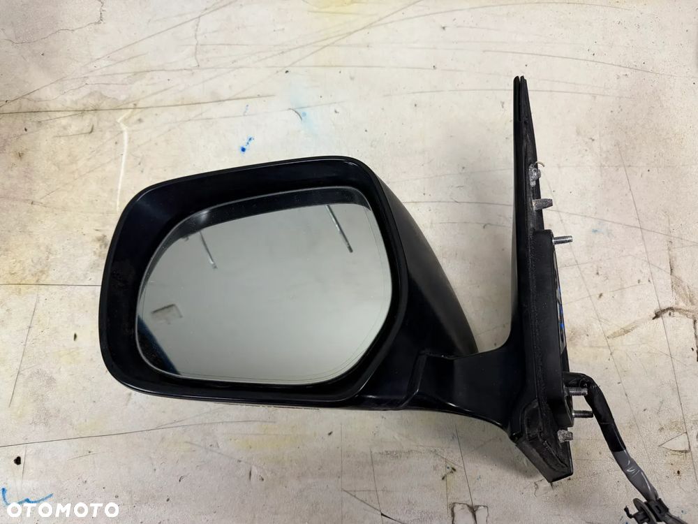 Lusterko Toyota Land Cruiser 200 - lewa strona - oryginalne (srebrne) - 1