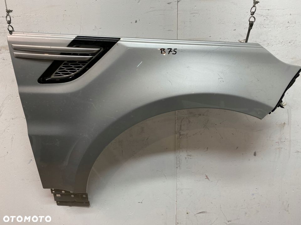 Range Rover Sport L494 blotnik prawy przedni przód