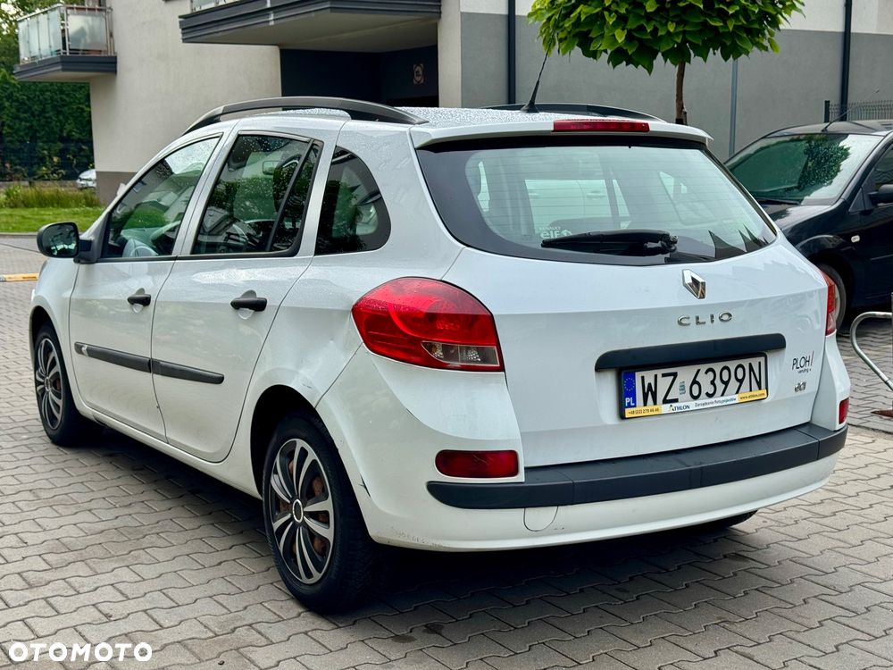 Renault Clio 1.5 dCi Authentique - 4