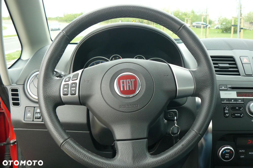 Fiat Sedici - 15