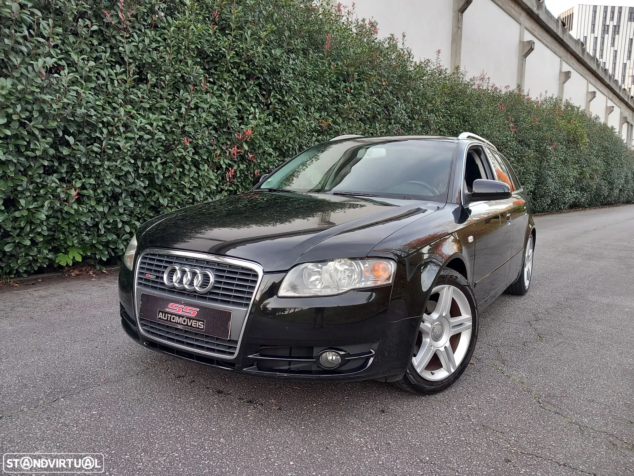 Audi A4 Avant 2.0 TDI S-line - 1