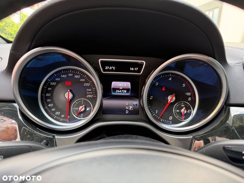 Mercedes-Benz GLE 350 d 4Matic 9G-TRONIC AMG Line - 33