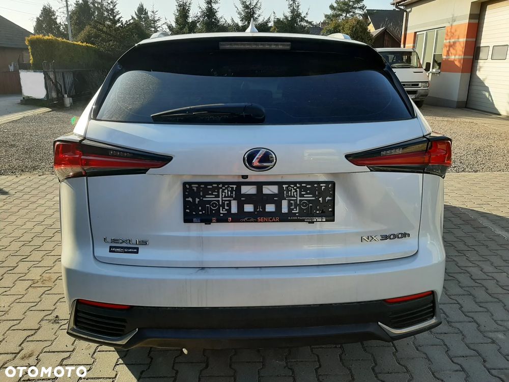 Lexus NX 300h Comfort AWD - 5